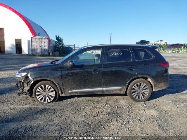 JA4AZ2A38LZ614562 Mitsubishi Outlander Es