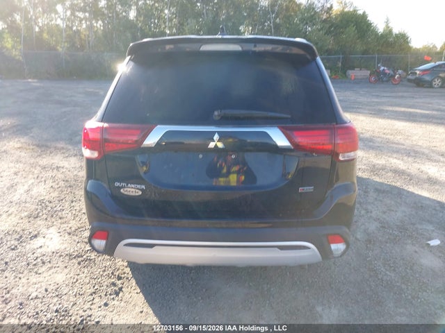 JA4AZ2A38LZ614562 Mitsubishi Outlander Es