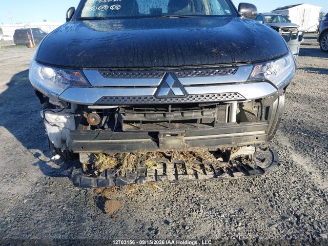 JA4AZ2A38LZ614562 Mitsubishi Outlander Es