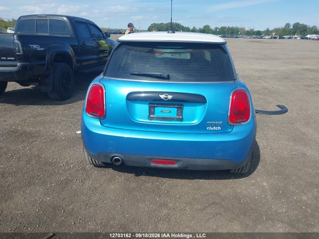 Mini 3 Door Cooper 2018 WMWXP5C56J3C65634 Image 16