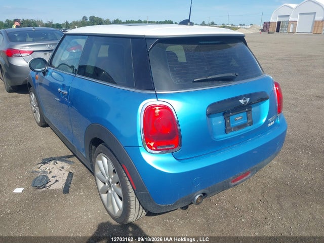 Mini 3 Door Cooper 2018 WMWXP5C56J3C65634 Image 3