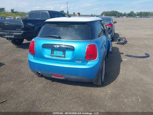 Mini 3 Door Cooper 2018 WMWXP5C56J3C65634 Image 4