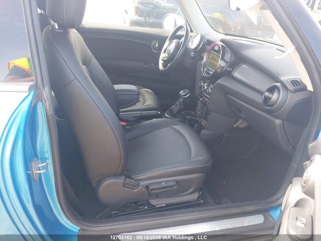 Mini 3 Door Cooper 2018 WMWXP5C56J3C65634 Image 5
