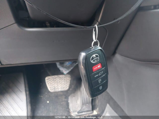 2T36CRAV9TW020196 Toyota Rav4 Xle