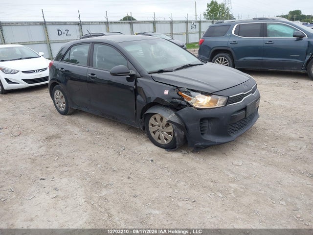 12703210 :رقم المزاد ، 3KPA25AB0JE120563 vin ، 2018 Kia Rio Lx/lx+ مزاد بيع