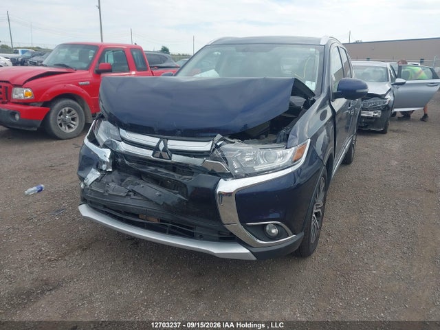 Mitsubishi Outlander Es 2018 JA4AZ2A32JJ600796 Image 2