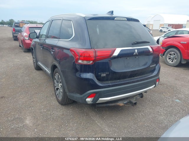 Mitsubishi Outlander Es 2018 JA4AZ2A32JJ600796 Image 3