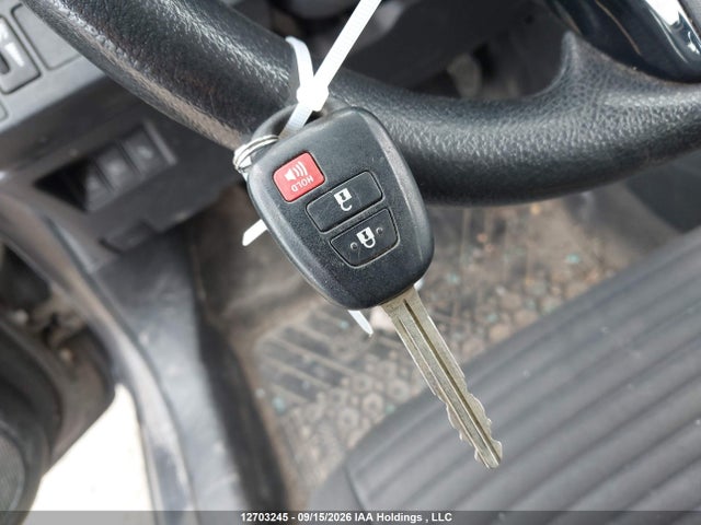 Продажа на аукционе авто 2019 Toyota Yaris L/le/se, vin: VNKKTUD32KA104540, номер лота: 12703245