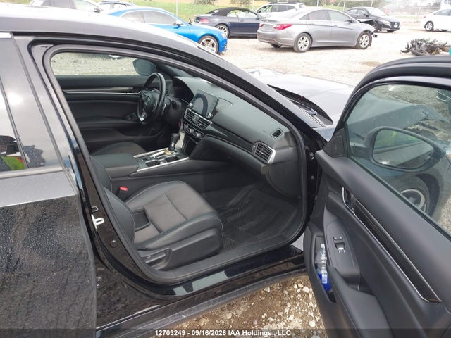 1HGCV1F30NA801889 Honda Accord Sport