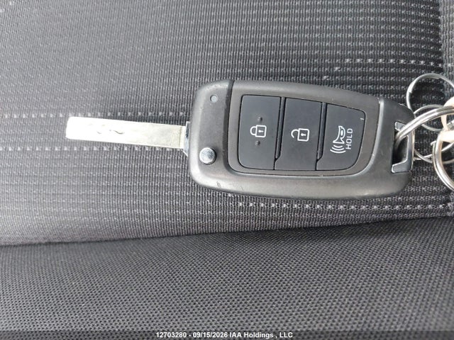 Hyundai Venue Essential 2025 KMHRB8A32SU411514 Image 11