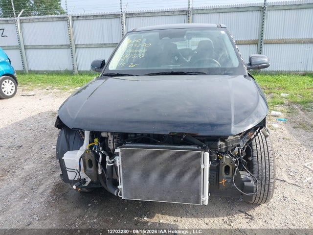 Hyundai Venue Essential 2025 KMHRB8A32SU411514 Image 13