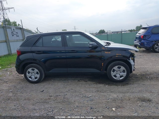 Hyundai Venue Essential 2025 KMHRB8A32SU411514 Image 14