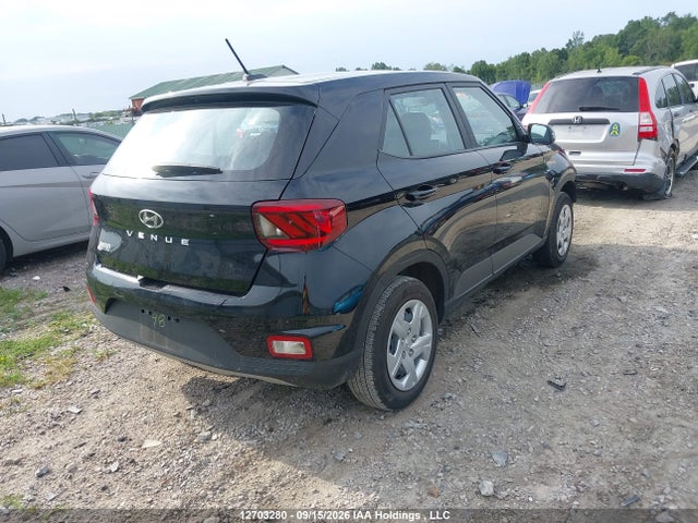 Hyundai Venue Essential 2025 KMHRB8A32SU411514 Image 4
