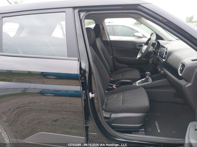 Hyundai Venue Essential 2025 KMHRB8A32SU411514 Image 5