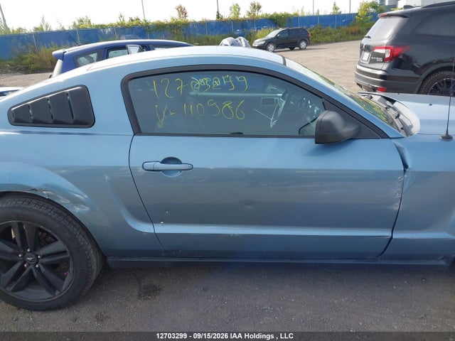 2005 Ford Mustang V6 მანქანა იყიდება აუქციონზე, vin: 1ZVFT80N255110986, აუქციონის ნომერი: 12703299