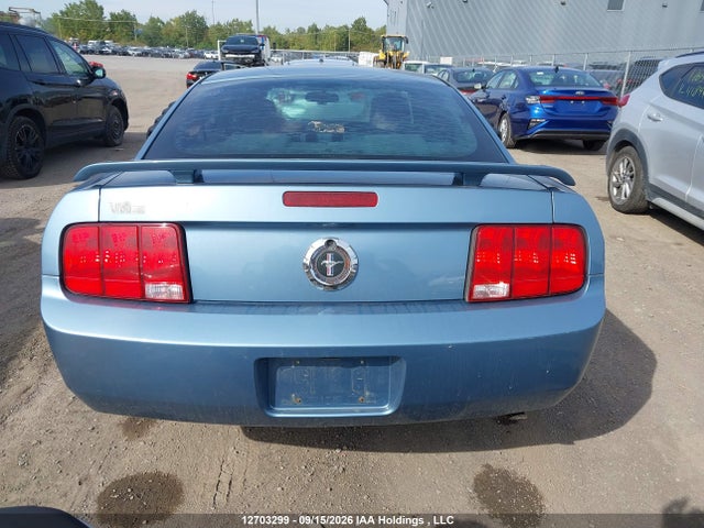 2005 Ford Mustang V6 მანქანა იყიდება აუქციონზე, vin: 1ZVFT80N255110986, აუქციონის ნომერი: 12703299