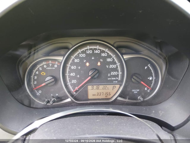 VNKKTUD32GA063172 Toyota YARIS HATCHBACK