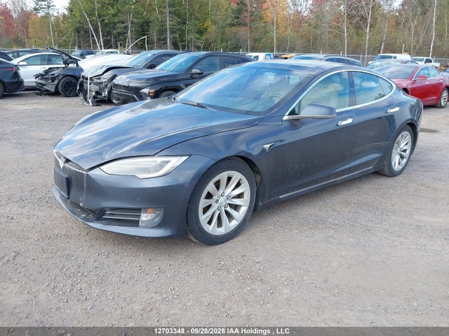 Tesla MODEL S 2016 5YJSA1E24GF164949 Image 2