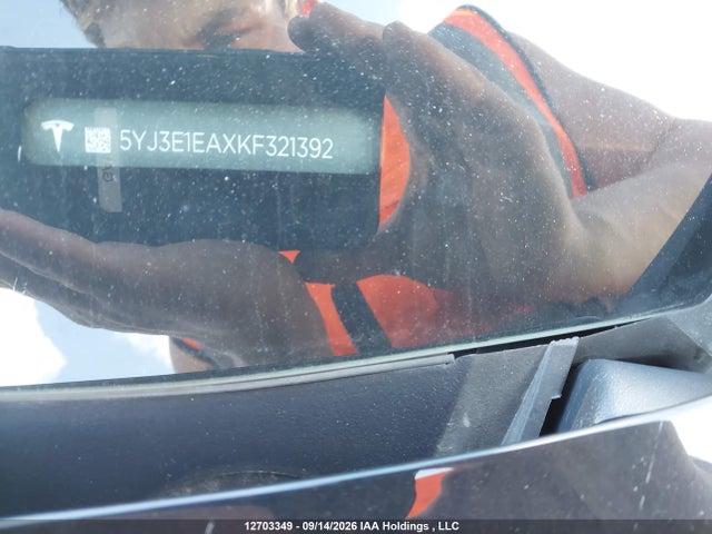 Auction sale of the 2019 Tesla Model 3, vin: 5YJ3E1EAXKF321392, lot number: 12703349