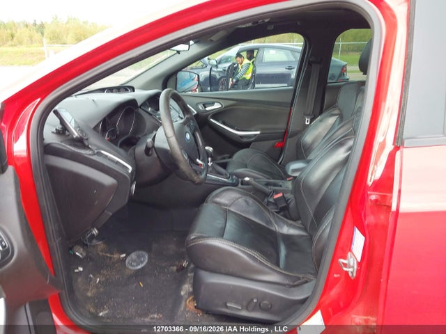 12703366 :رقم المزاد ، 1FADP3L95GL265021 vin ، 2016 Ford Focus St St مزاد بيع