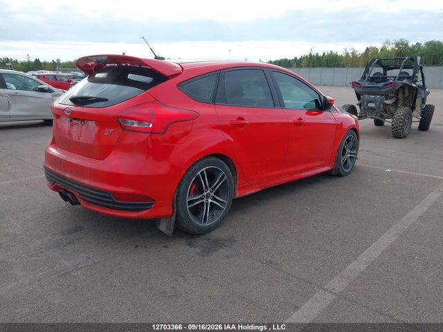 12703366 :رقم المزاد ، 1FADP3L95GL265021 vin ، 2016 Ford Focus St St مزاد بيع
