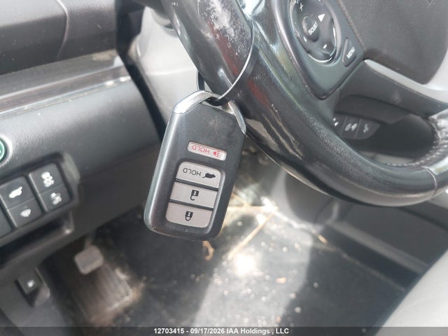 Продажа на аукционе авто 2016 Honda Cr-v Touring, vin: 5J6RM4H92GL807662, номер лота: 12703415