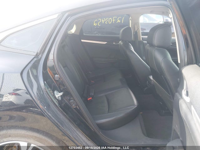 Honda Civic Touring 2018 2HGFC1F9XJH103759 Image 8
