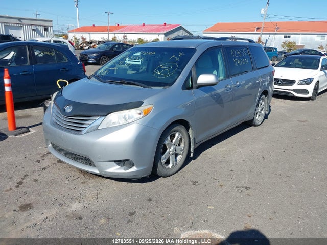 Aukcja sprzedaży 2016 Toyota Sienna Le, vin: 5TDKK3DC6GS698937, numer aukcji: 12703551