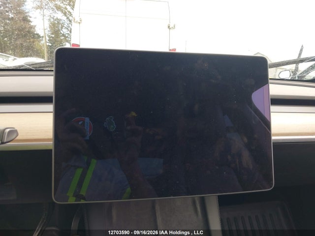 2021 Tesla Model Y Performance მანქანა იყიდება აუქციონზე, vin: 5YJYGDEF0MF194989, აუქციონის ნომერი: 12703590