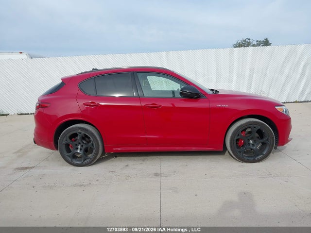 12703593 :رقم المزاد ، ZASPAKBN7N7D31132 vin ، 2022 Alfa Romeo Stelvio Ti/ti Sport مزاد بيع