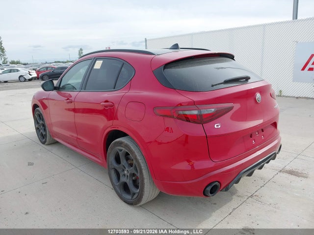 12703593 :رقم المزاد ، ZASPAKBN7N7D31132 vin ، 2022 Alfa Romeo Stelvio Ti/ti Sport مزاد بيع