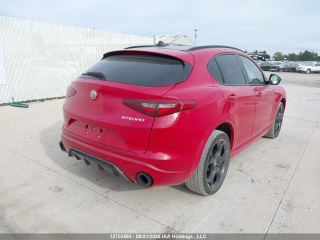 12703593 :رقم المزاد ، ZASPAKBN7N7D31132 vin ، 2022 Alfa Romeo Stelvio Ti/ti Sport مزاد بيع
