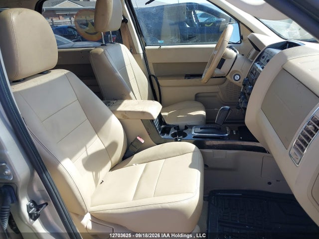 Продаж на аукціоні авто 2011 Ford Escape Limited, vin: 1FMCU9EGXBKC44642, номер лоту: 12703625
