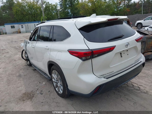 Toyota Highlander Limited 2020 5TDDZRBH4LS008327 Image 3