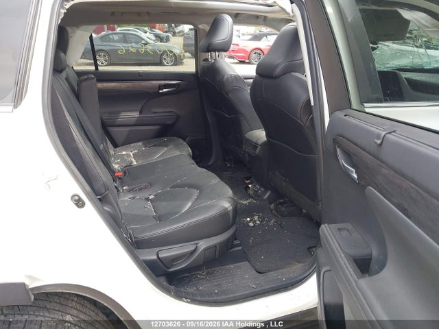 Toyota Highlander Limited 2020 5TDDZRBH4LS008327 Image 8