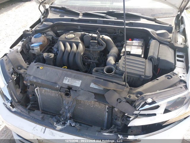 2015 Volkswagen Jetta მანქანა იყიდება აუქციონზე, vin: 3VW2K7AJ5FM217825, აუქციონის ნომერი: 12703646