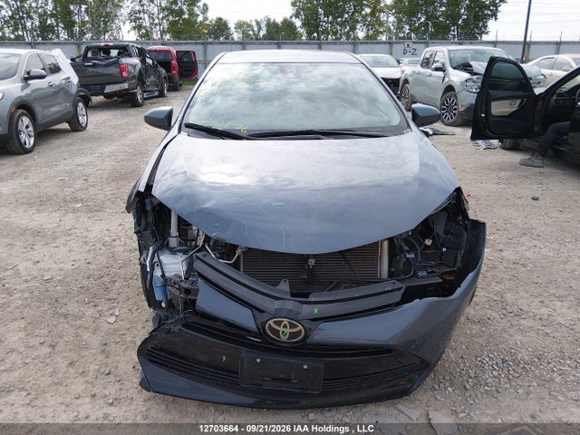 12703664 :رقم المزاد ، 2T1BURHE3JC087661 vin ، 2018 Toyota Corolla Ce مزاد بيع