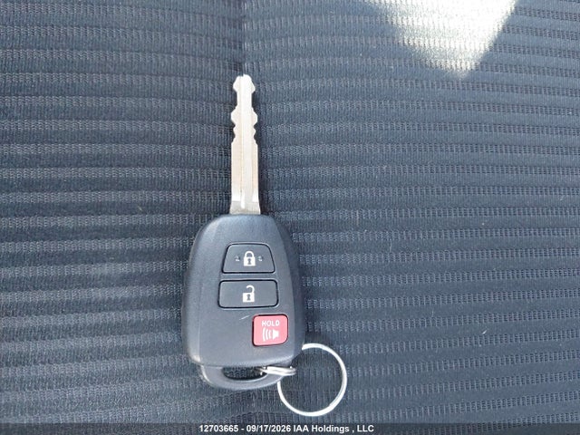 2017 Toyota Rav4 Le მანქანა იყიდება აუქციონზე, vin: 2T3BFREV6HW601792, აუქციონის ნომერი: 12703665