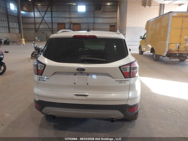 Ford Escape 2017 1FMCU0J99HUB54155 Image 16