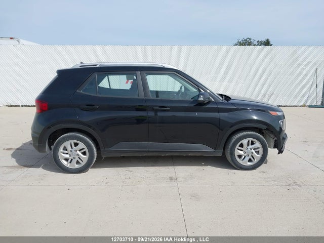 12703710 :رقم المزاد ، KMHRC8A37NU158580 vin ، 2022 Hyundai Venue Sel/limited مزاد بيع