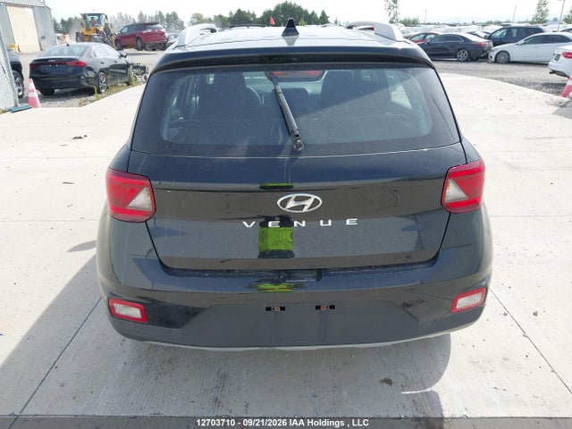 12703710 :رقم المزاد ، KMHRC8A37NU158580 vin ، 2022 Hyundai Venue Sel/limited مزاد بيع