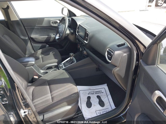 12703710 :رقم المزاد ، KMHRC8A37NU158580 vin ، 2022 Hyundai Venue Sel/limited مزاد بيع