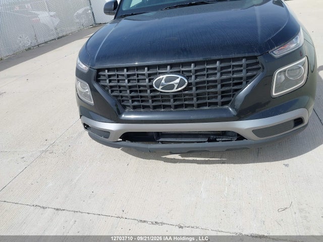 12703710 :رقم المزاد ، KMHRC8A37NU158580 vin ، 2022 Hyundai Venue Sel/limited مزاد بيع