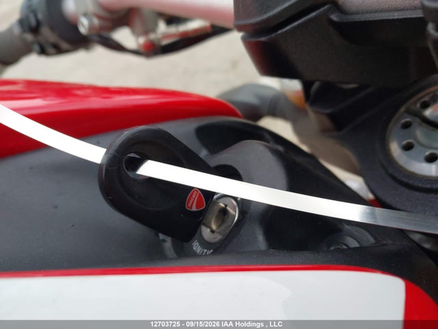 Ducati Monster 1200 S 2015 ZDM1RBSW0FB012819 Image 11