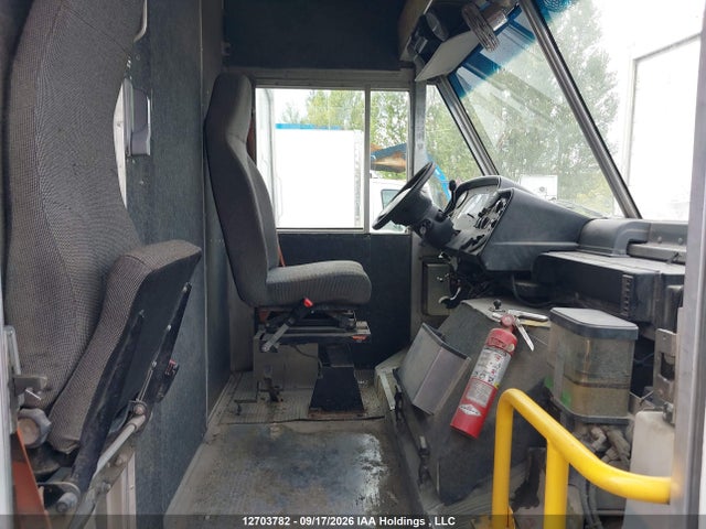 12703782 :رقم المزاد ، 1FC3E4K60KDC32598 vin ، 2019 Ford Econoline E450 Super Duty Commercial Stripped Chassis مزاد بيع