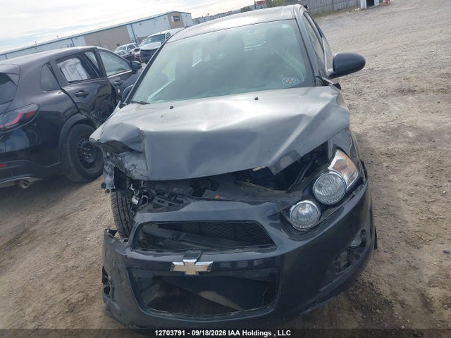 2014 Chevrolet Sonic Lt მანქანა იყიდება აუქციონზე, vin: 1G1JC6EH0E4184118, აუქციონის ნომერი: 12703791
