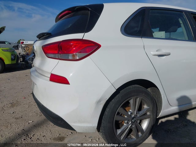 Продаж на аукціоні авто 2019 Hyundai Elantra Gt, vin: KMHH35LE6KU117720, номер лоту: 12703794