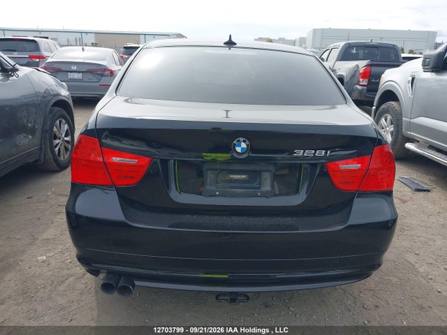 12703799 :رقم المزاد ، WBAPK7C56BA773266 vin ، 2011 Bmw 328i Xdrive مزاد بيع
