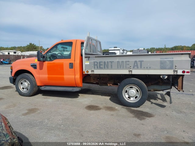 12703858 :رقم المزاد ، 1FDWF3E55AEA64937 vin ، 2010 Ford F350 Super Duty مزاد بيع