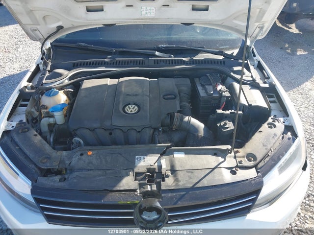 2011 Volkswagen Jetta 2.5l Comfortline/2.5l Sportline მანქანა იყიდება აუქციონზე, vin: 3VWDX7AJXBM017057, აუქციონის ნომერი: 12703901
